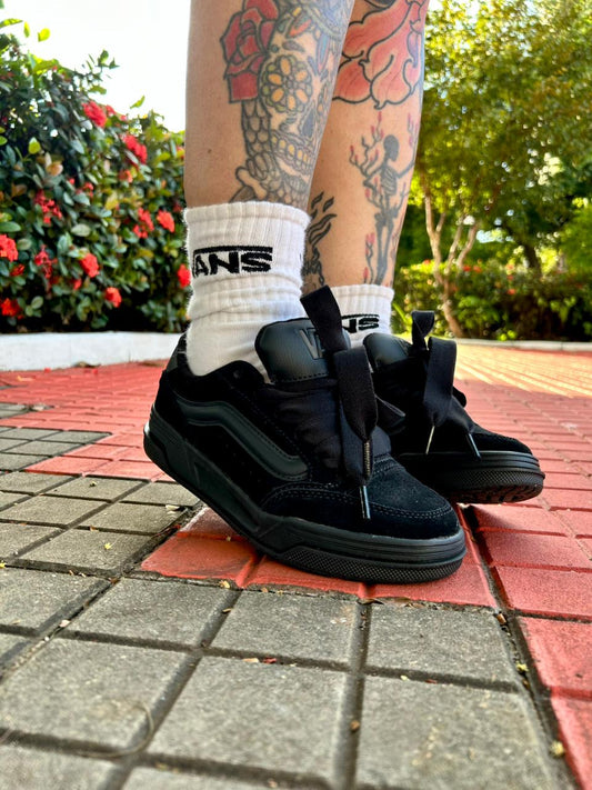 TÊNIS VANS HYLANE MONO BLACK