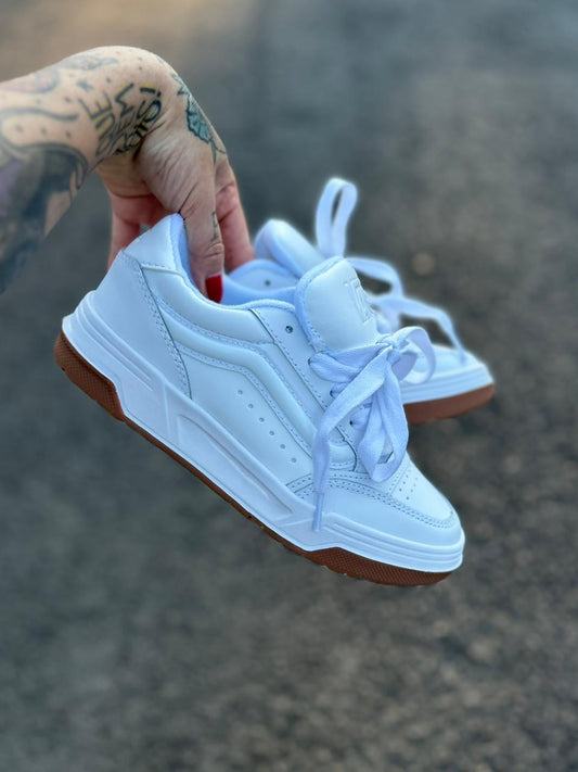 TÊNIS VANS HYLANE WHITE GUM