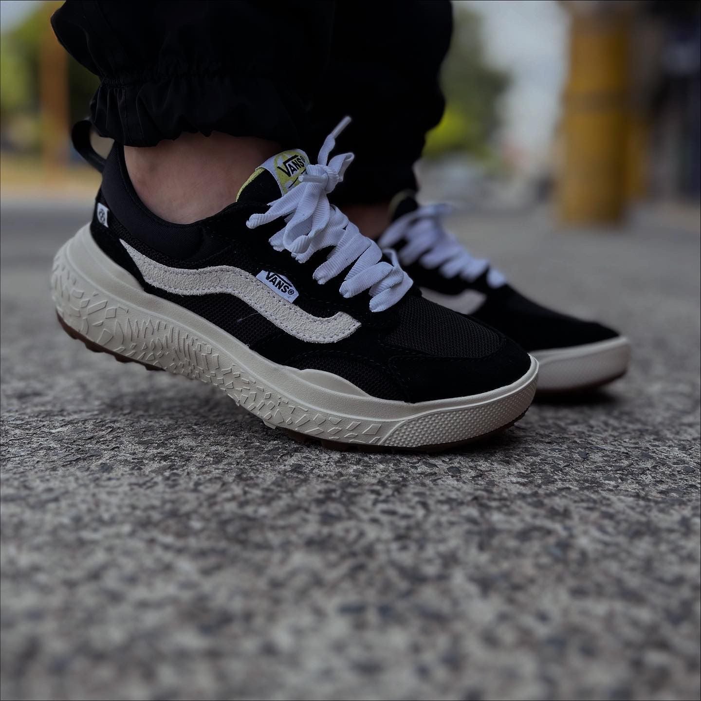 TÊNIS VANS ULTRARANGE NEO VR3 DIGITAL DEMENTIA BLACK/WHITE 