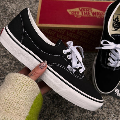 TÊNIS VANS ERA BLACK TRUE WHITE